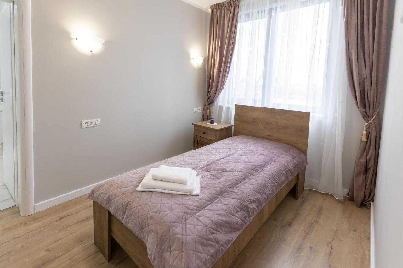 Villa Class Sînmartin Buitenkant foto