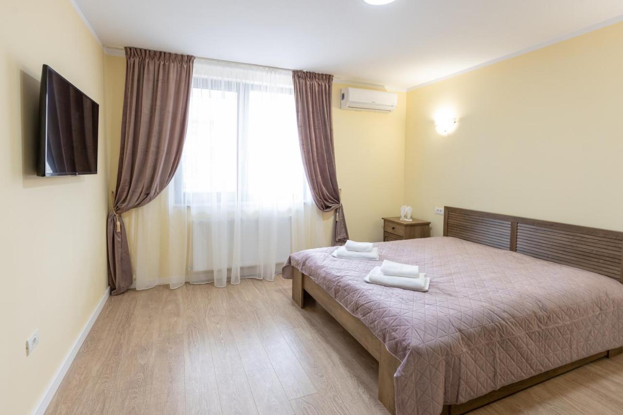 Villa Class Sînmartin Buitenkant foto