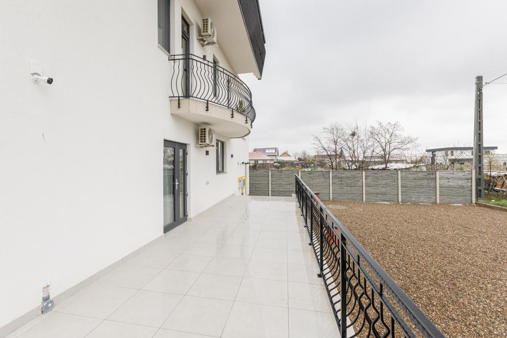 Villa Class Sînmartin Buitenkant foto